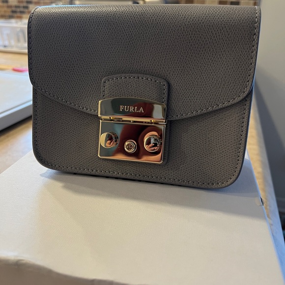 FURLA metrópolis bag in greige color - Picture 7 of 7